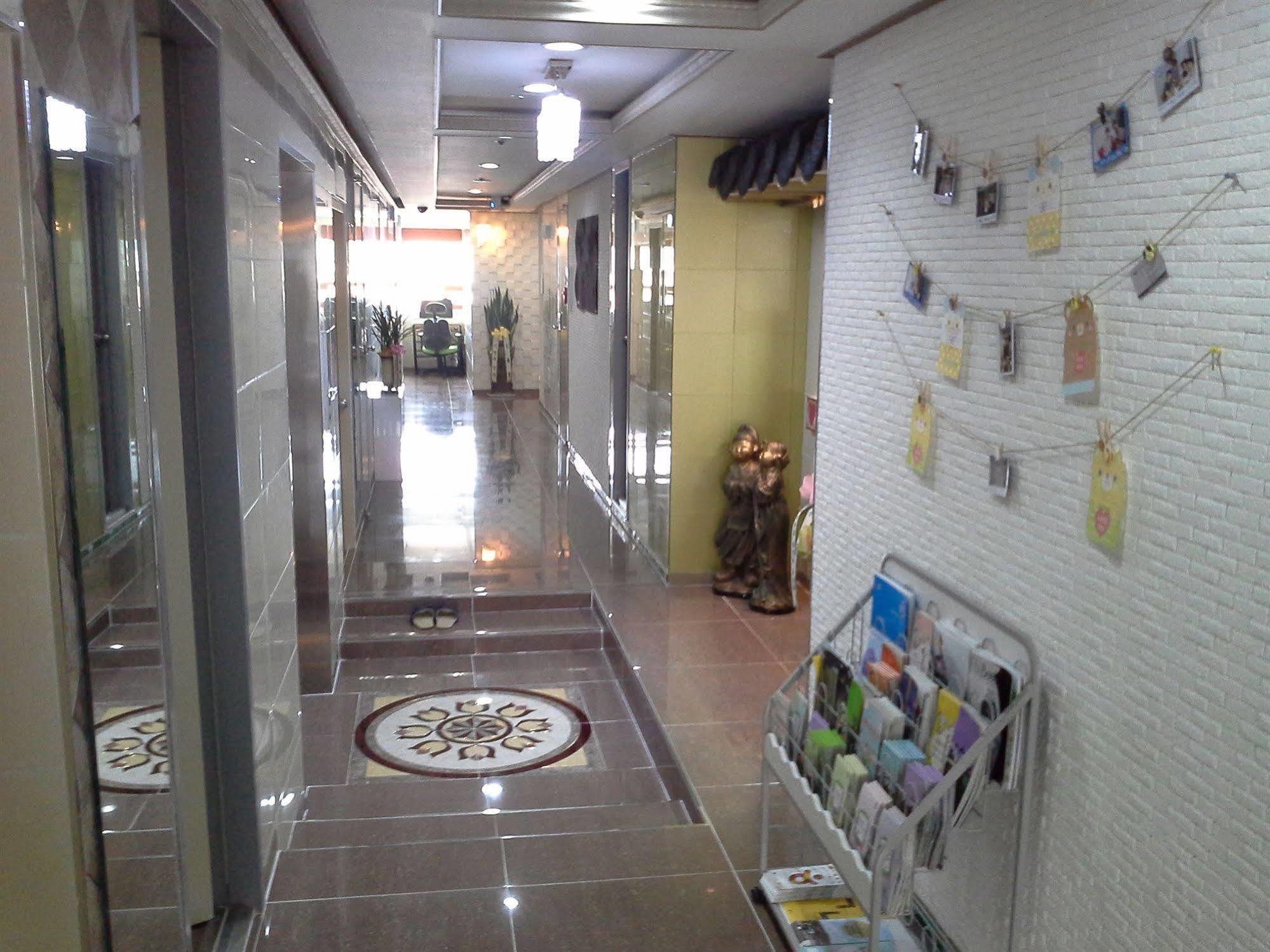Feliz Guesthouse, Seoul Station Eksteriør bilde