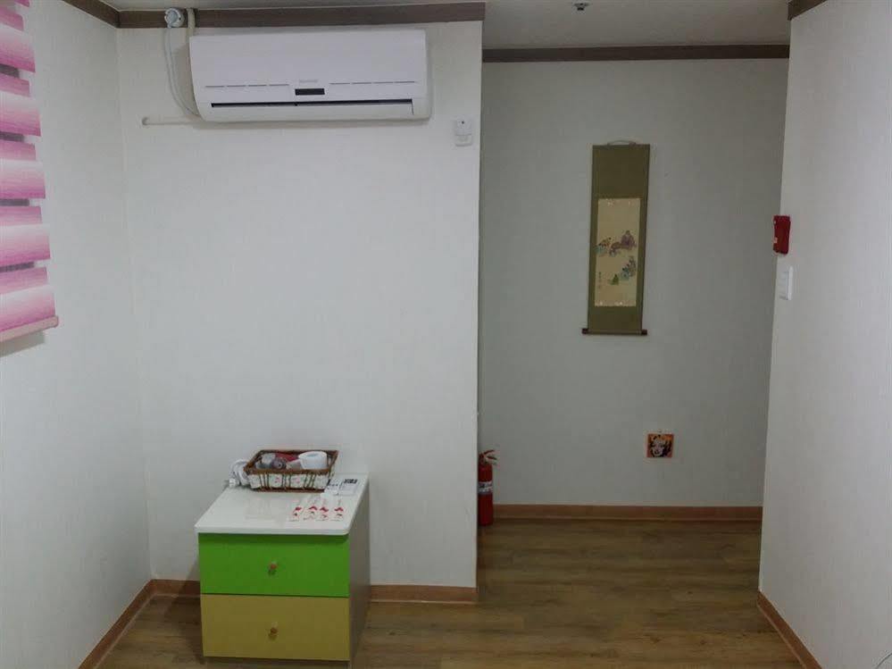 Feliz Guesthouse, Seoul Station Eksteriør bilde